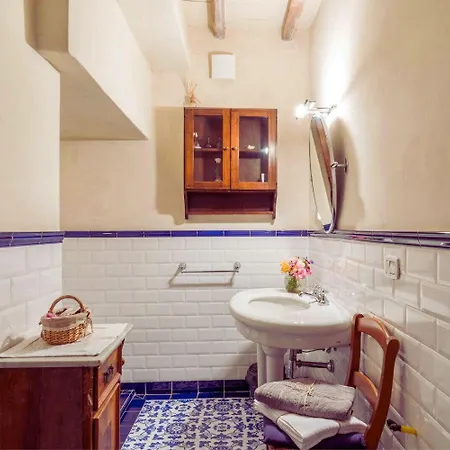 A'loro Bed & Breakfast 3*