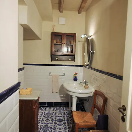 Bed & Breakfast A'loro 3*